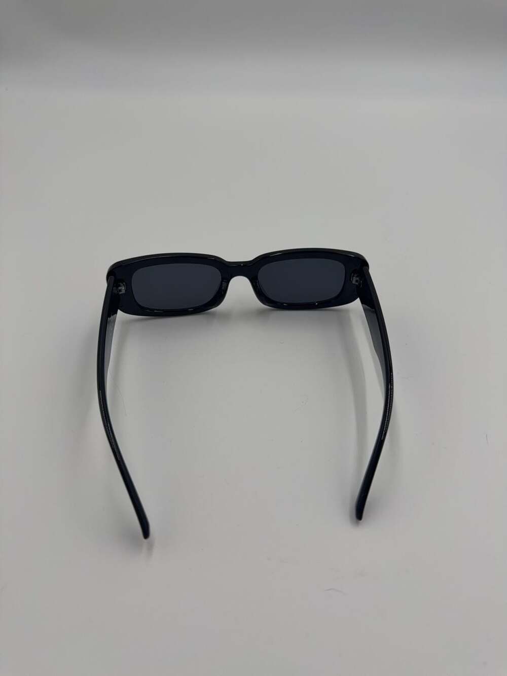 Y2K Black Rectangular Frame Sunglasses - Picture 5 of 5